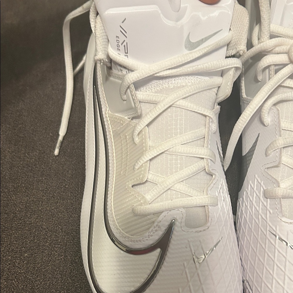 Nike Vapor Edge Elite 360 2 Men’s White&Silver Football Cleats:NEW NO BOX - Picture 2 of 14